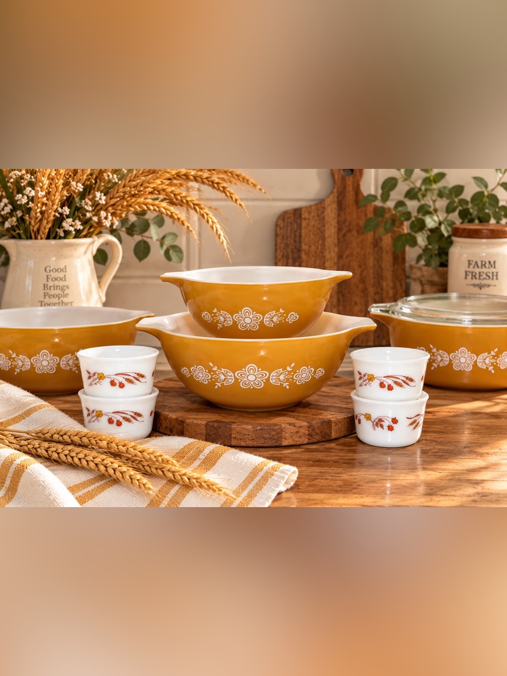 Vintage Pyrex Butterfly Gold #444 Cinderella Mixing Bowl 4 Qt – 1970s